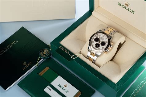 daytona rolex watch with box.